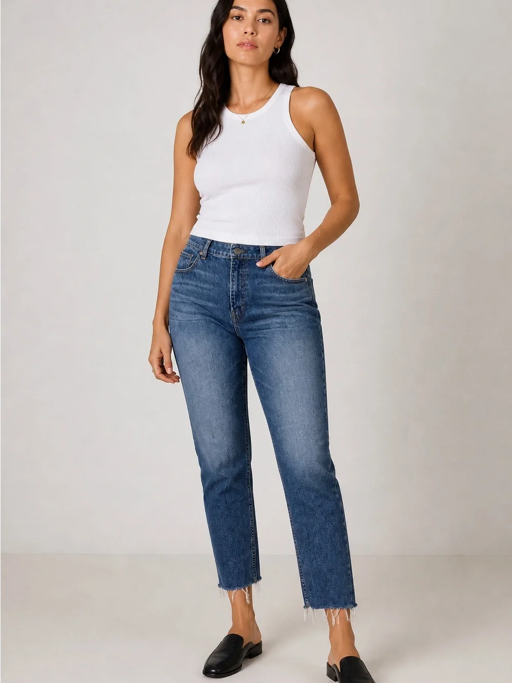 Everlane The Curvy Cheeky Straight Leg High Rise Fray Hem Jeans Size 31”